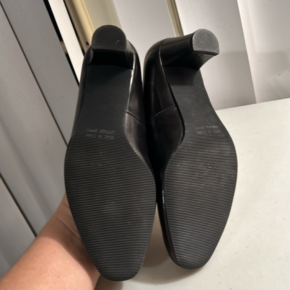 Ros Hommerson Classic Leather Pumps Heels Sz 6.5 Wide - Picture 7 of 9